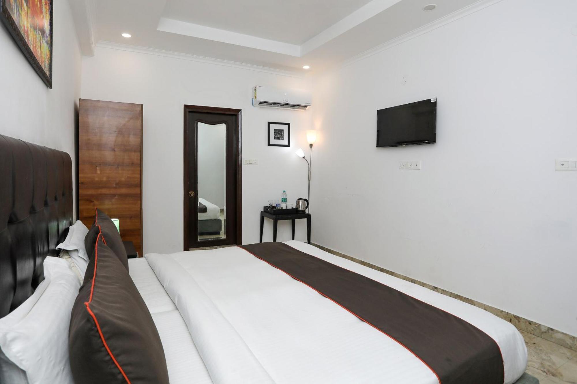 Collection O Residency Near Dwarka Sector 21 Metro Station Kapas Hera Exterior foto