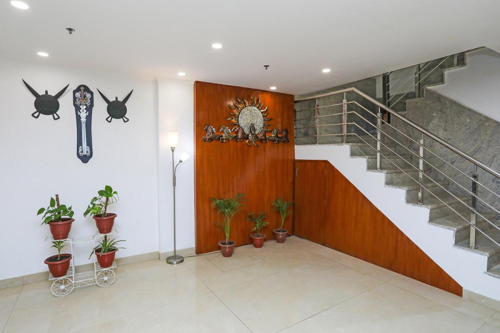 Collection O Residency Near Dwarka Sector 21 Metro Station Kapas Hera Exterior foto